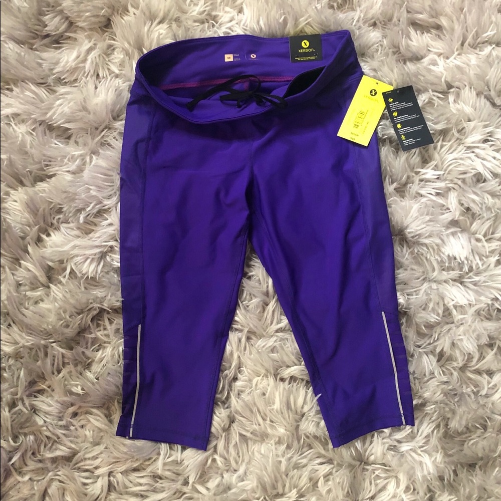 NWT Medium Xersion Compression Quick-Dri